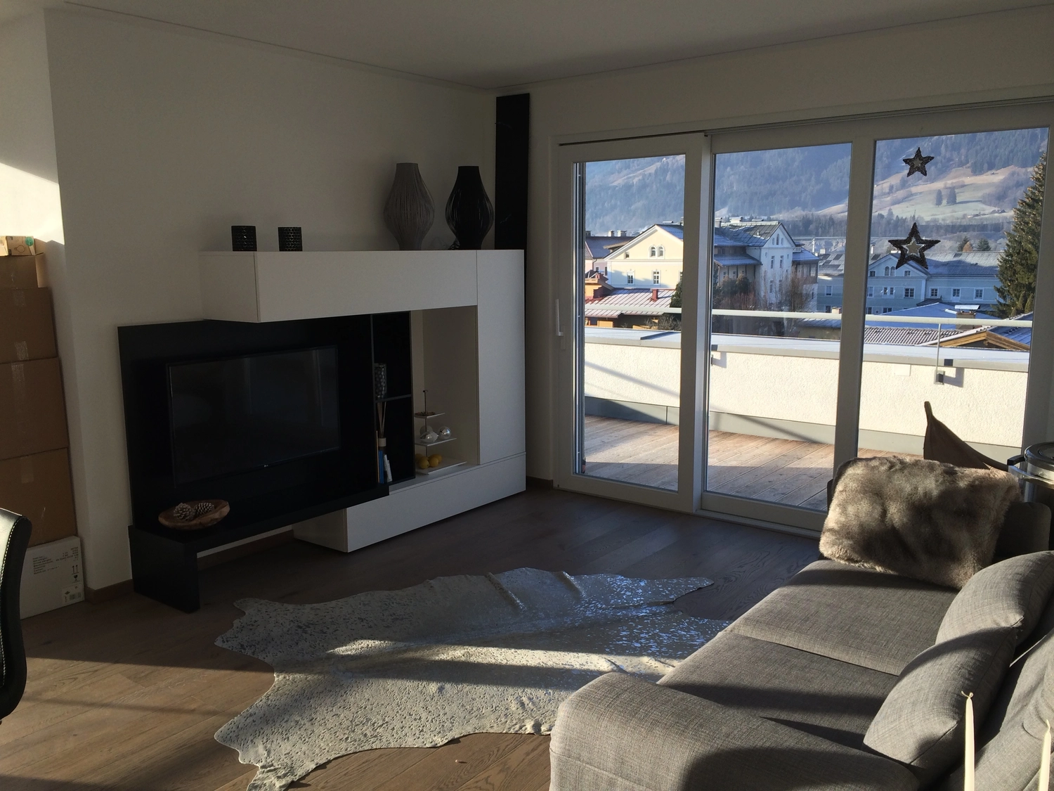 Antjes – Roomstyling – Außenbereich des „Sonnenloft“ in Saalfelden, Österreich